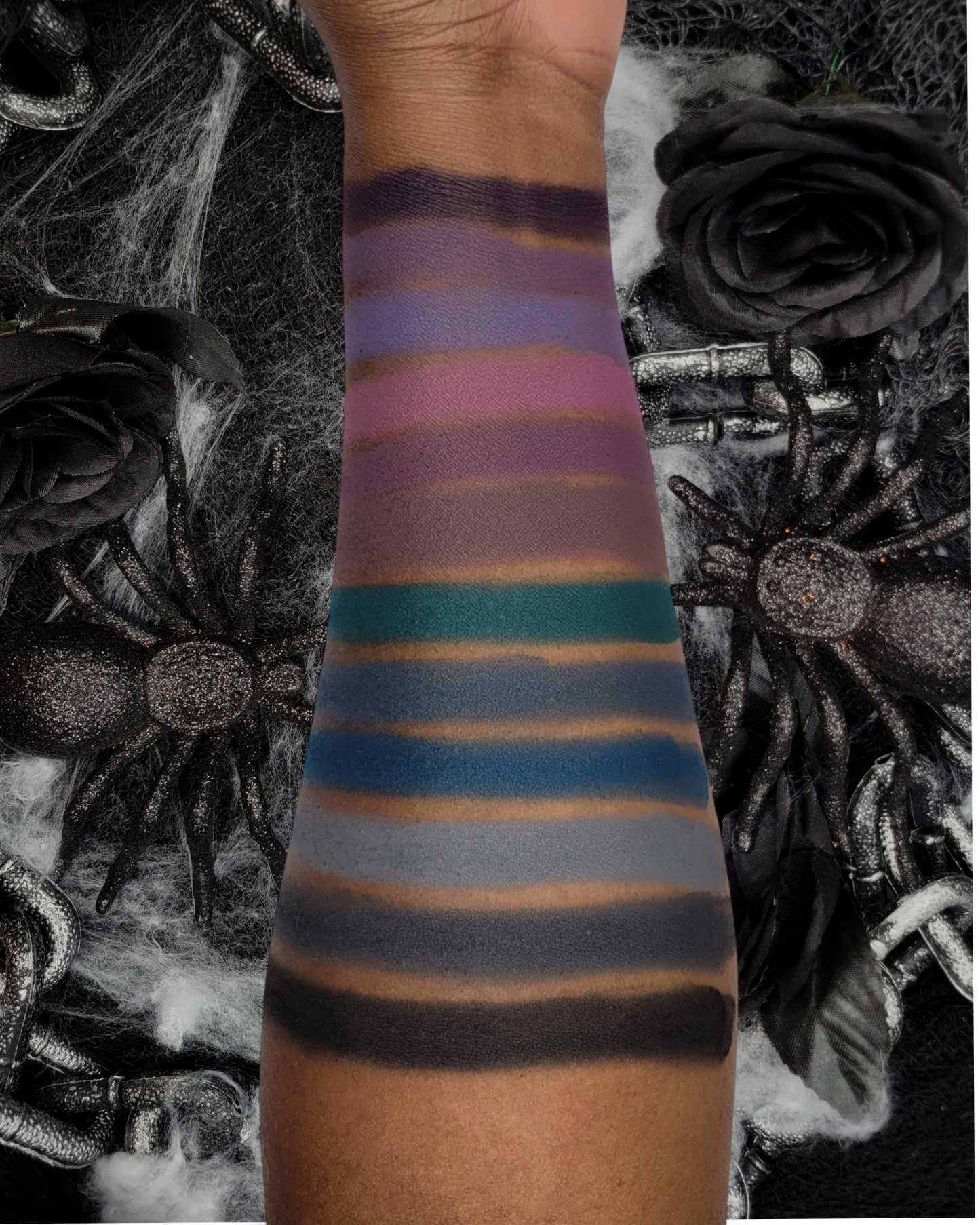 The Forbidden One - Eyeshadow Matte Dark Grey Taupe