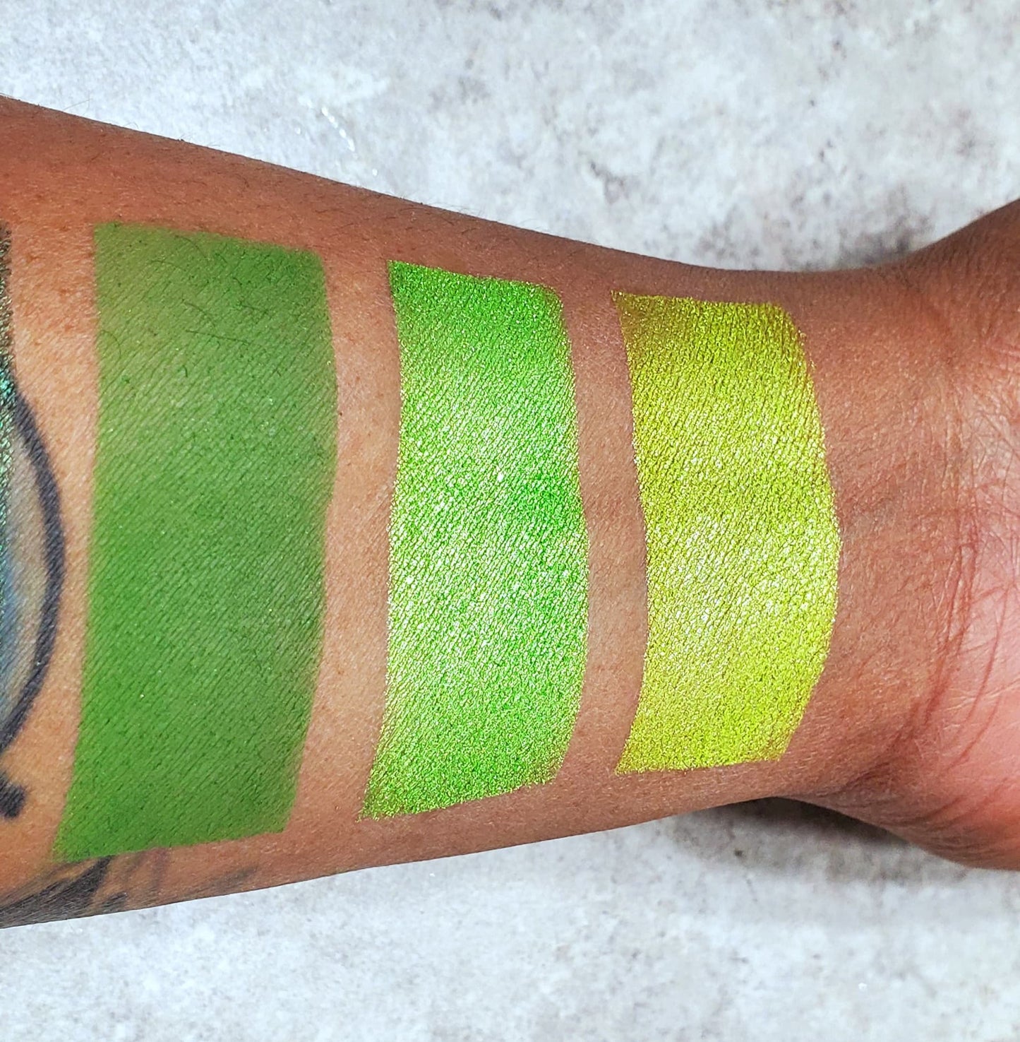 Sweet N Sour - Eyeshadow Yellow Green