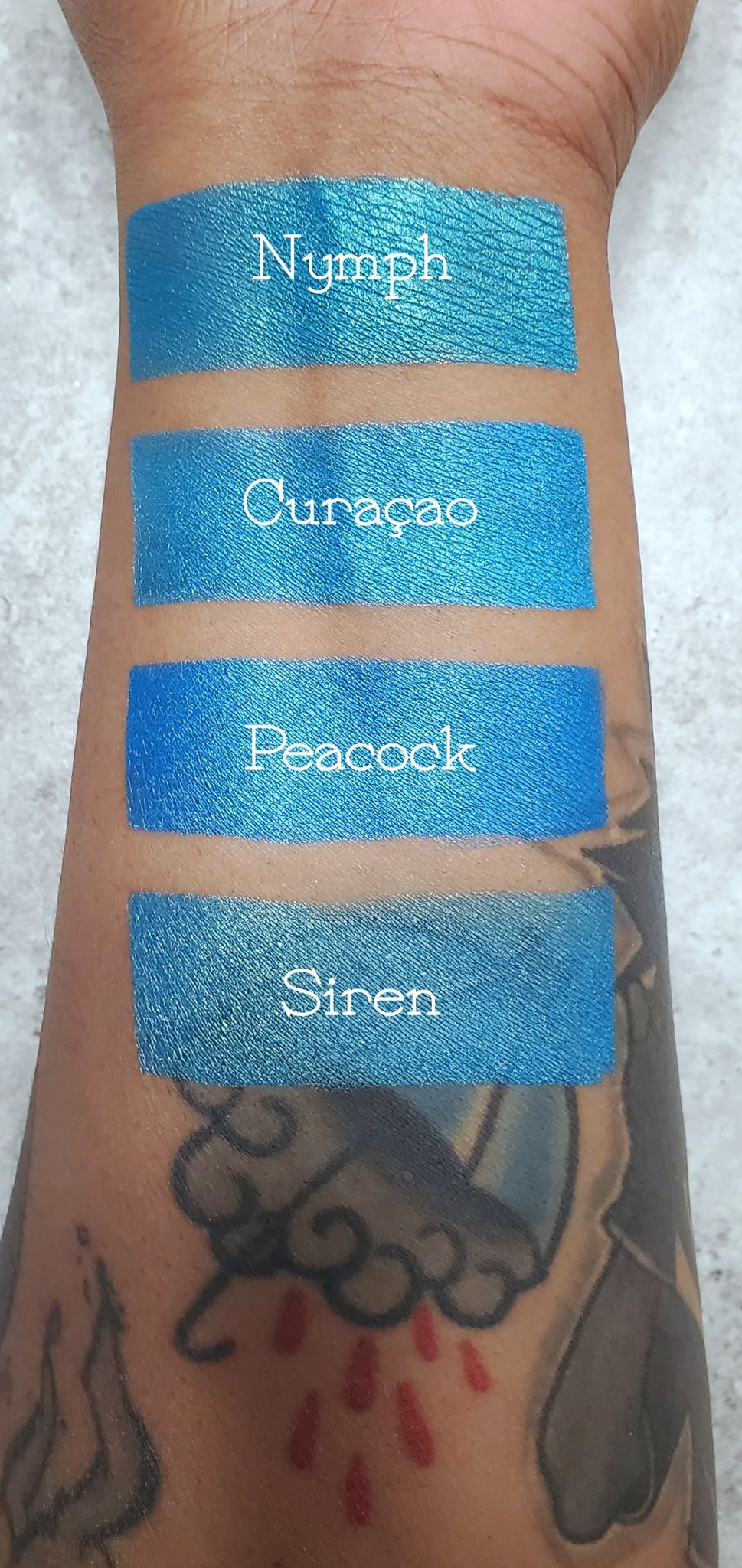 Peacock - Eyeshadow Bright Blue