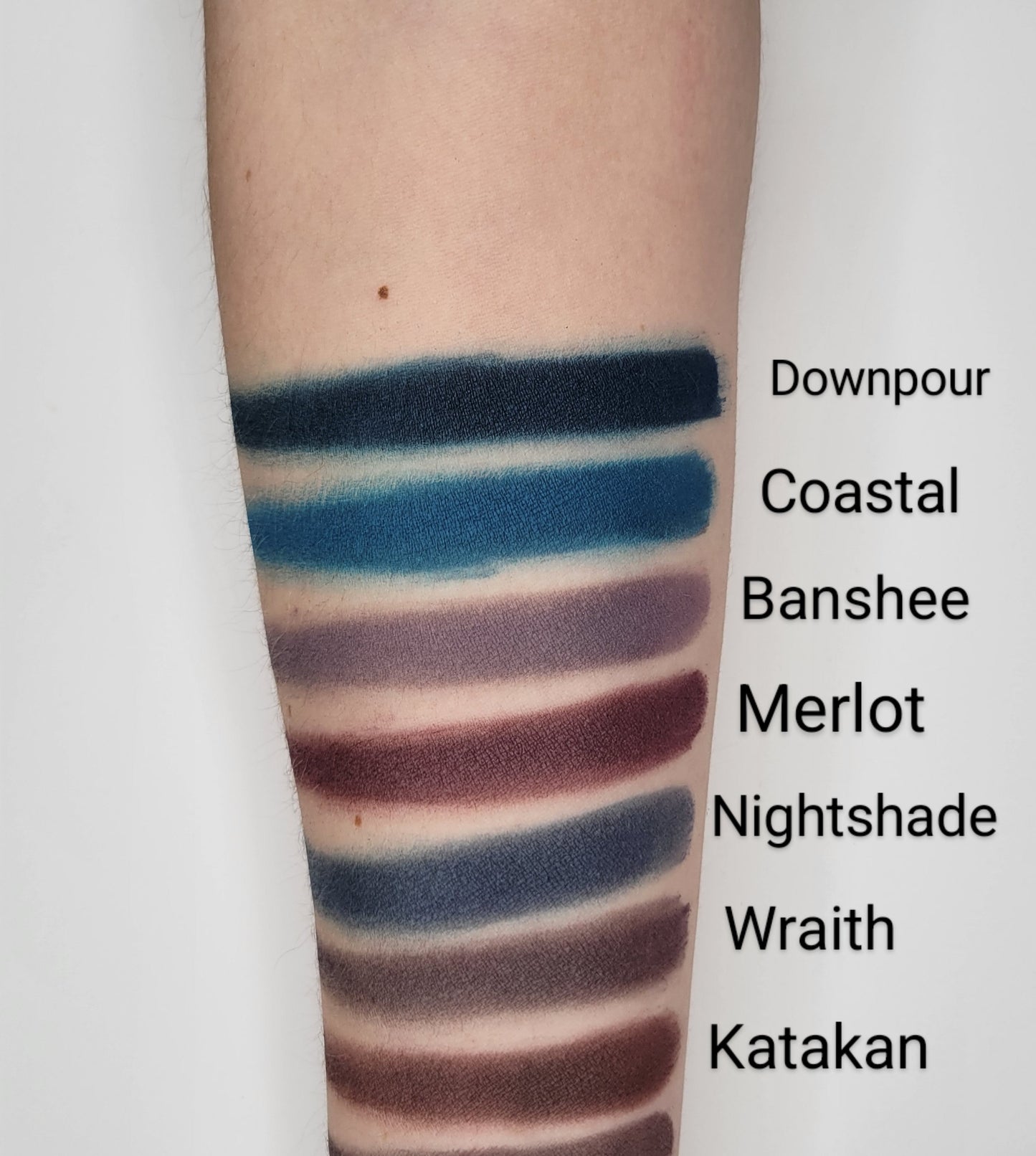 Katakan - Eyeshadow Matte Gray Taupe