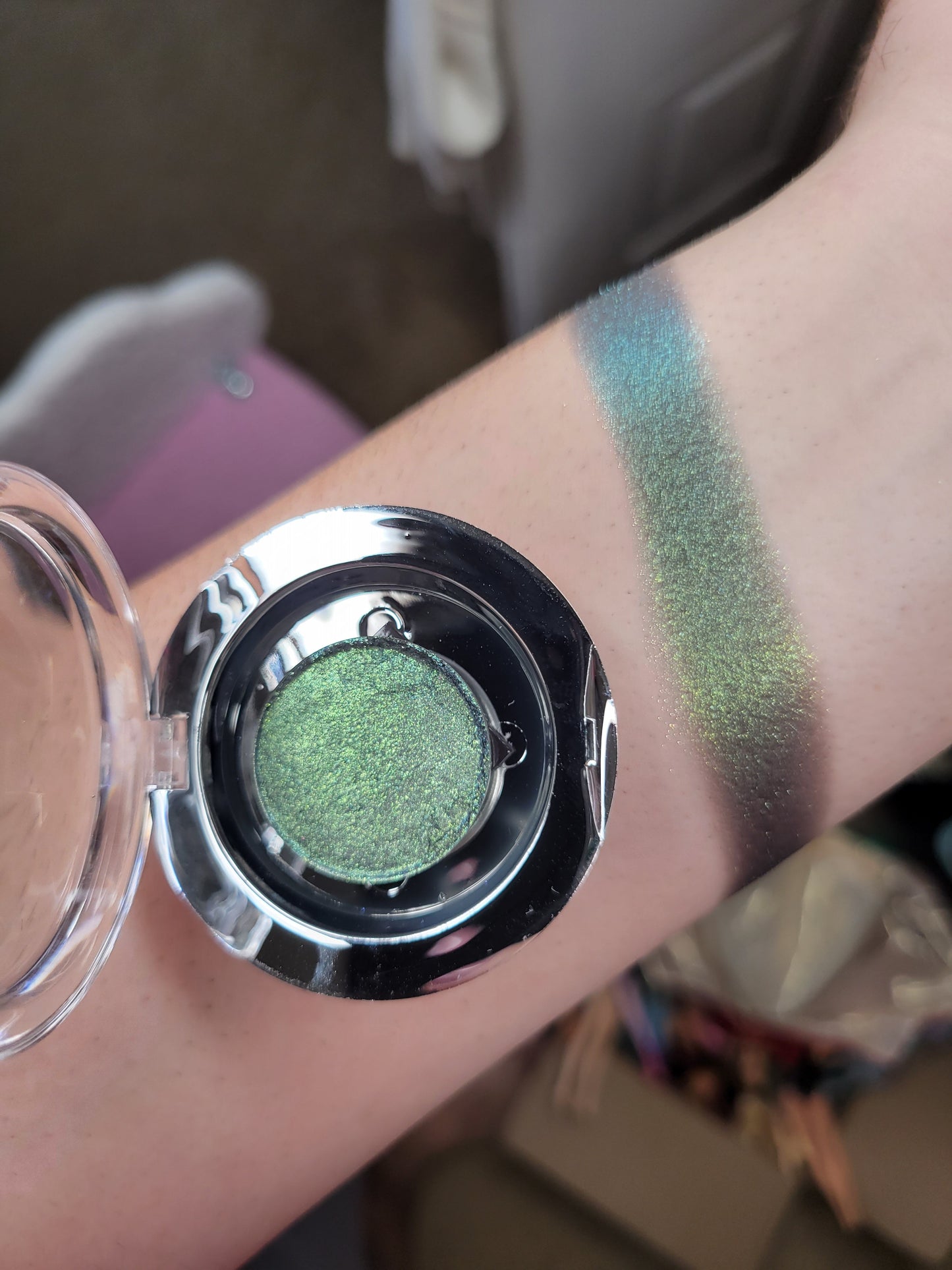 Cthulhu - Eyeshadow Multichrome Gold Green Blue Cyan