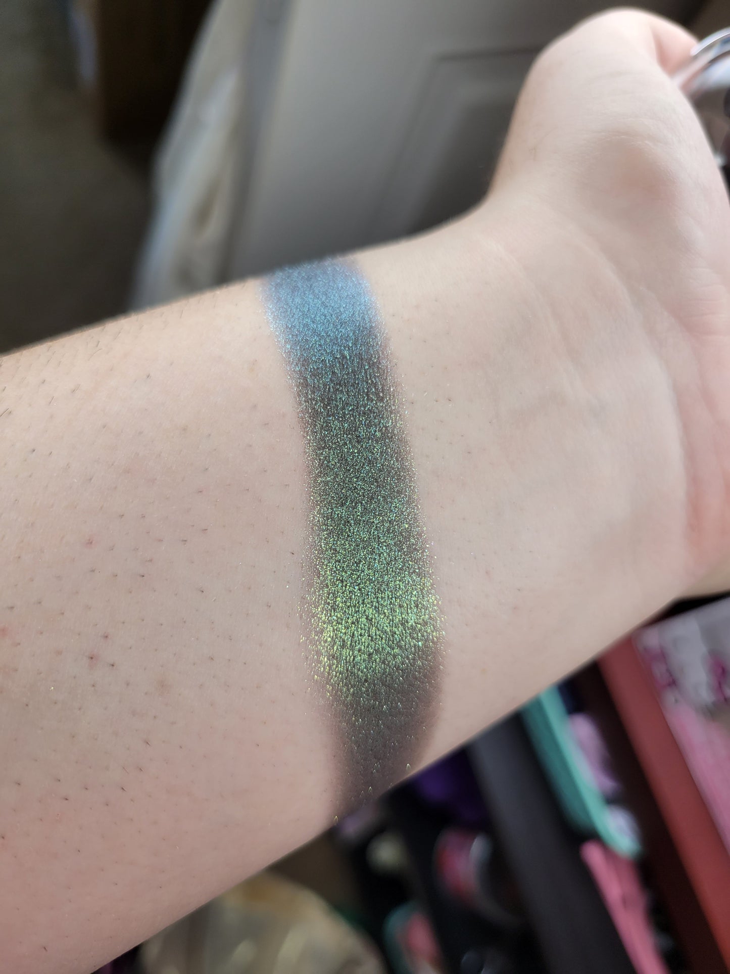 Cthulhu - Eyeshadow Multichrome Gold Green Blue Cyan