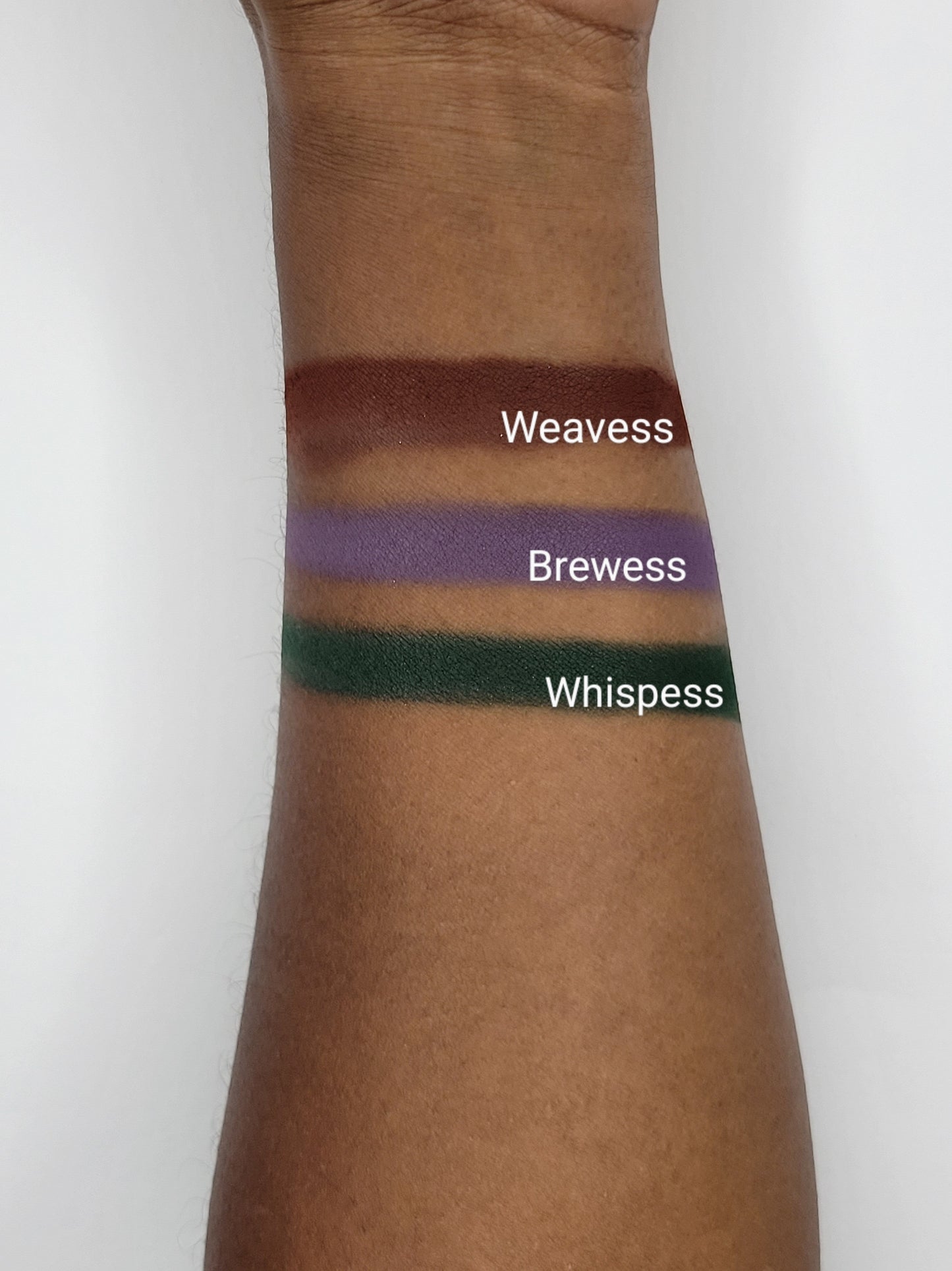 Weavess - Eyeshadow Matte Deep Red