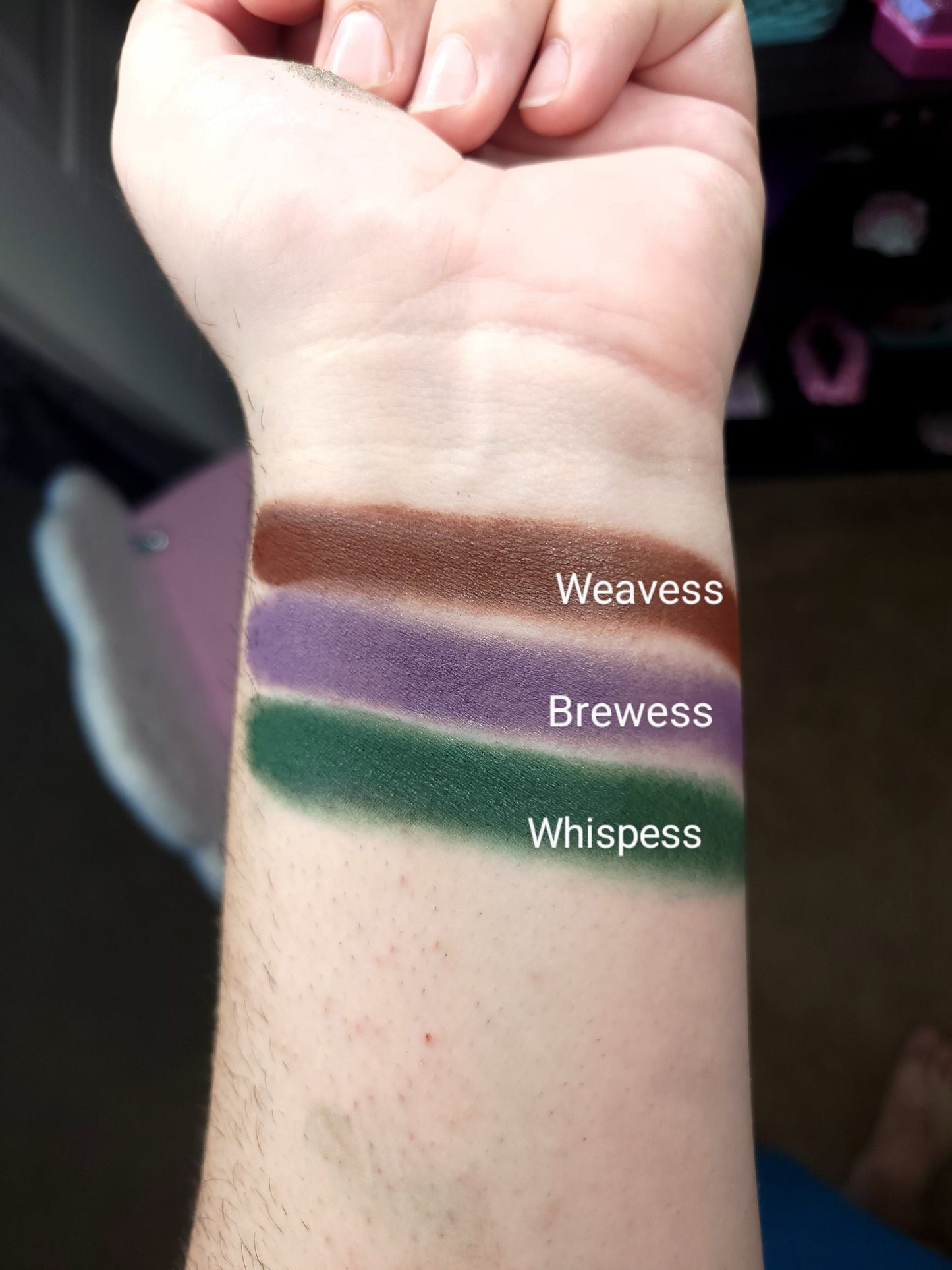 Weavess - Eyeshadow Matte Deep Red