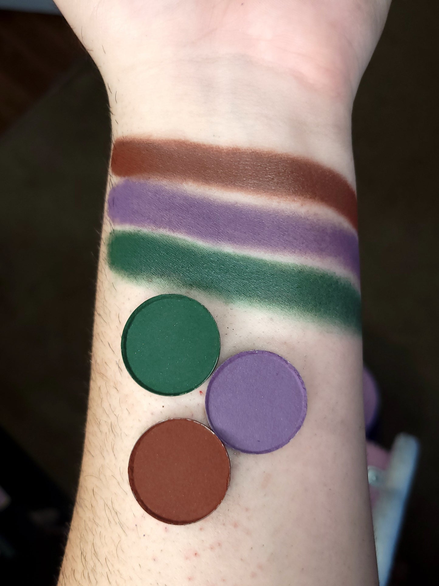 Whispess - Eyeshadow Matte Deep Green