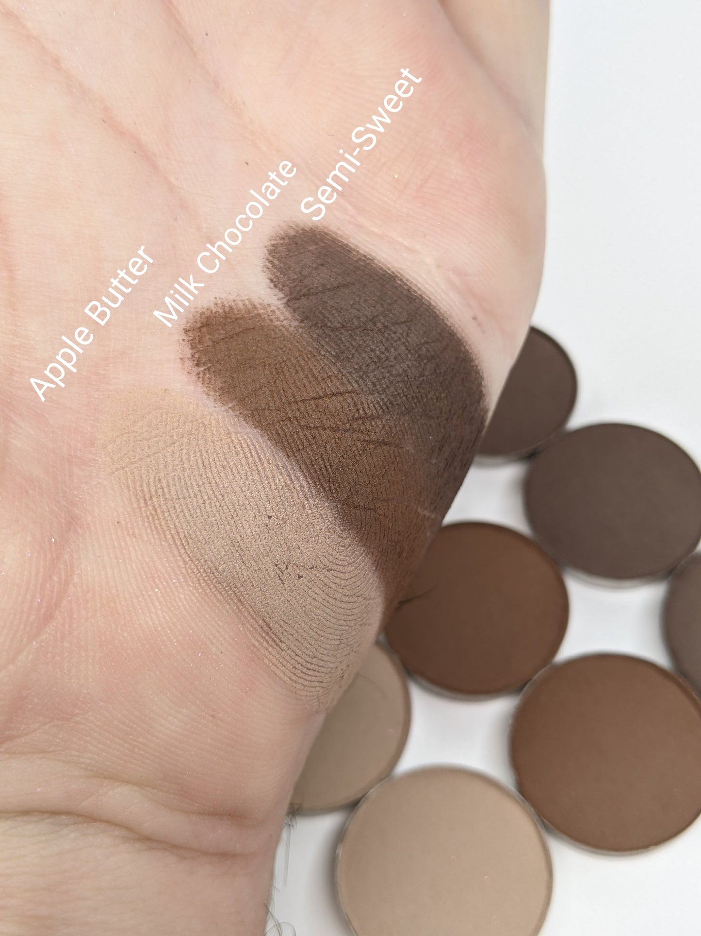 Apple Butter - Eyeshadow Matte Cool Beige