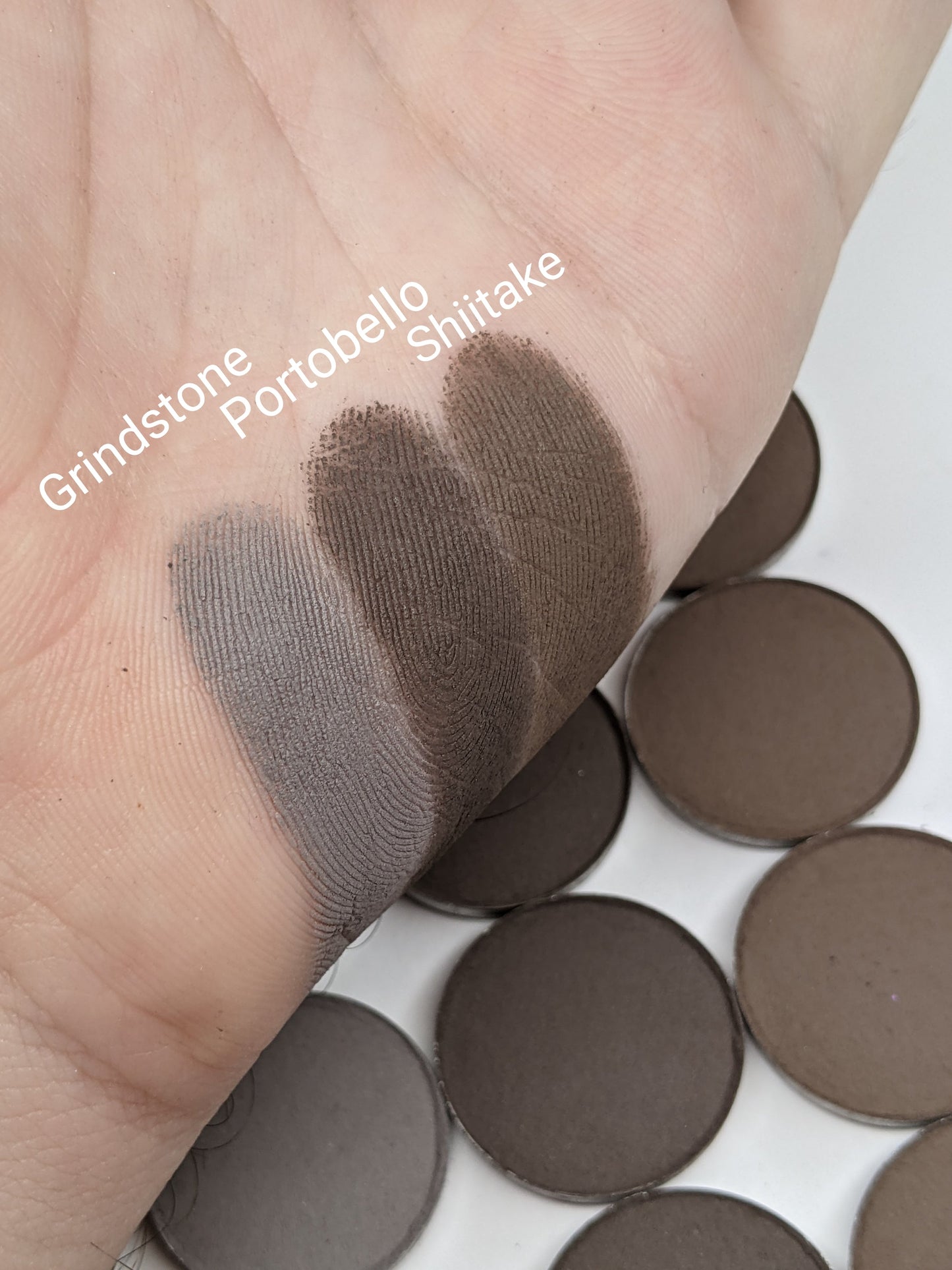 Grindstone - Eyeshadow Matte Grey