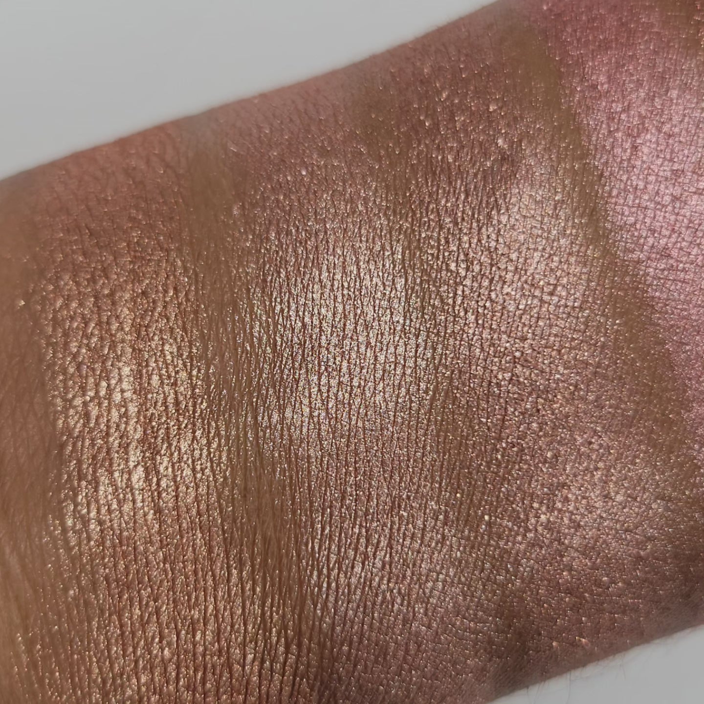 Pavlova - Eyeshadow Shimmer Rose Champagne