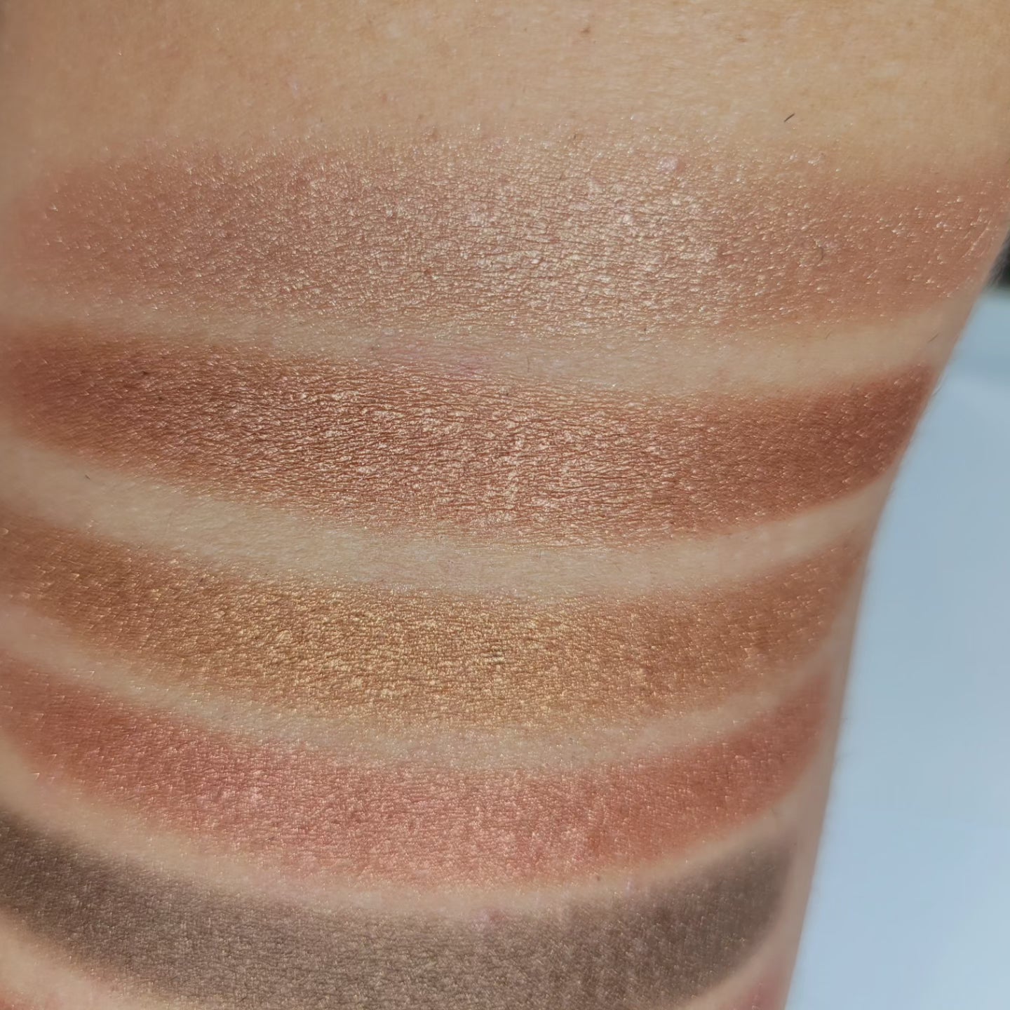 Cinnamon Roll - Eyeshadow Shimmer Bronze