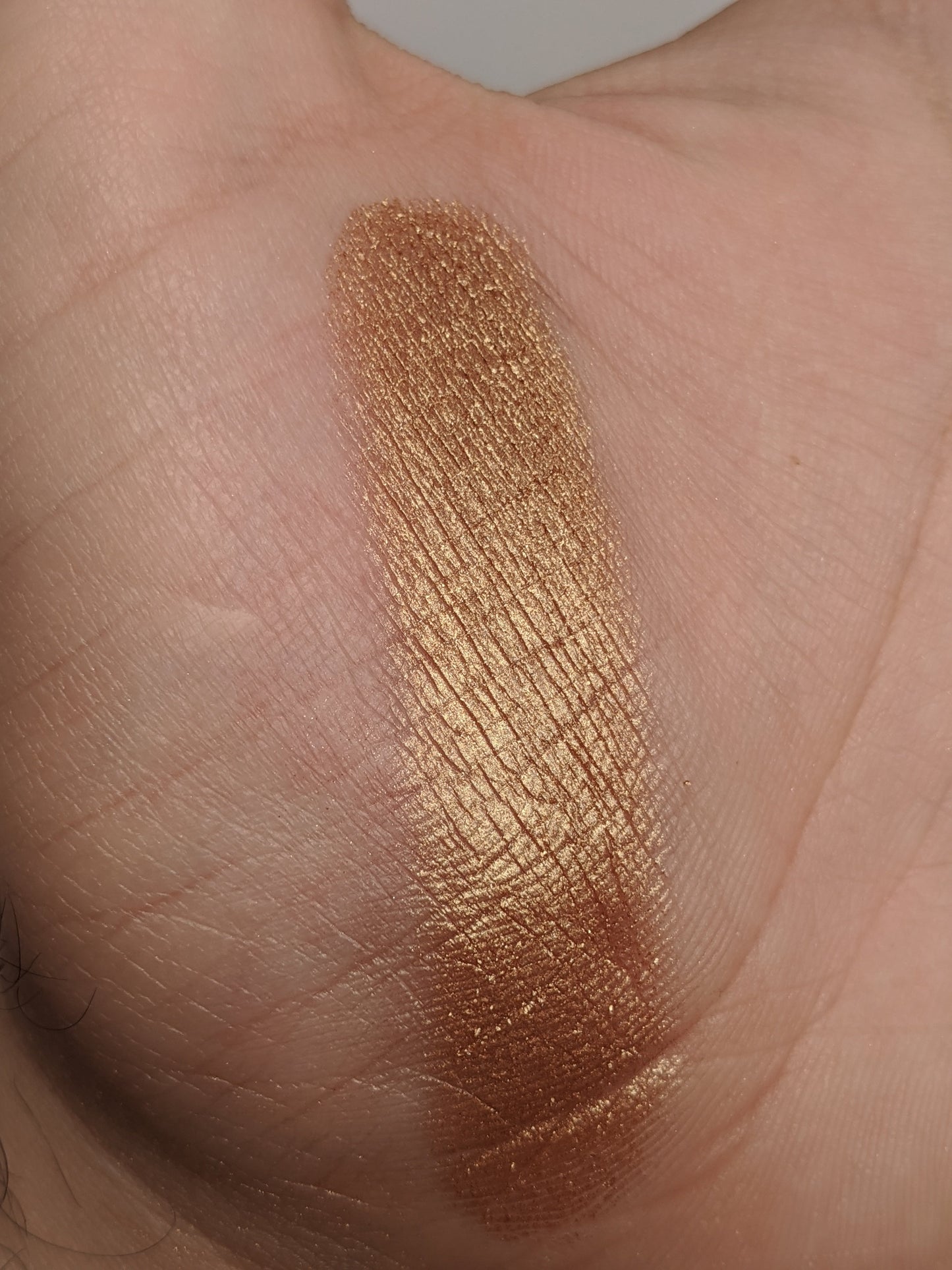 Sugar - Eyeshadow Light Brown / Beige Shimmer