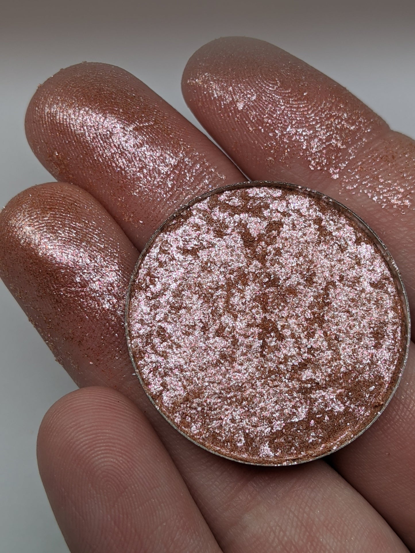 Pegasus - Eyeshadow Highlighter Rose Gold Sparkle