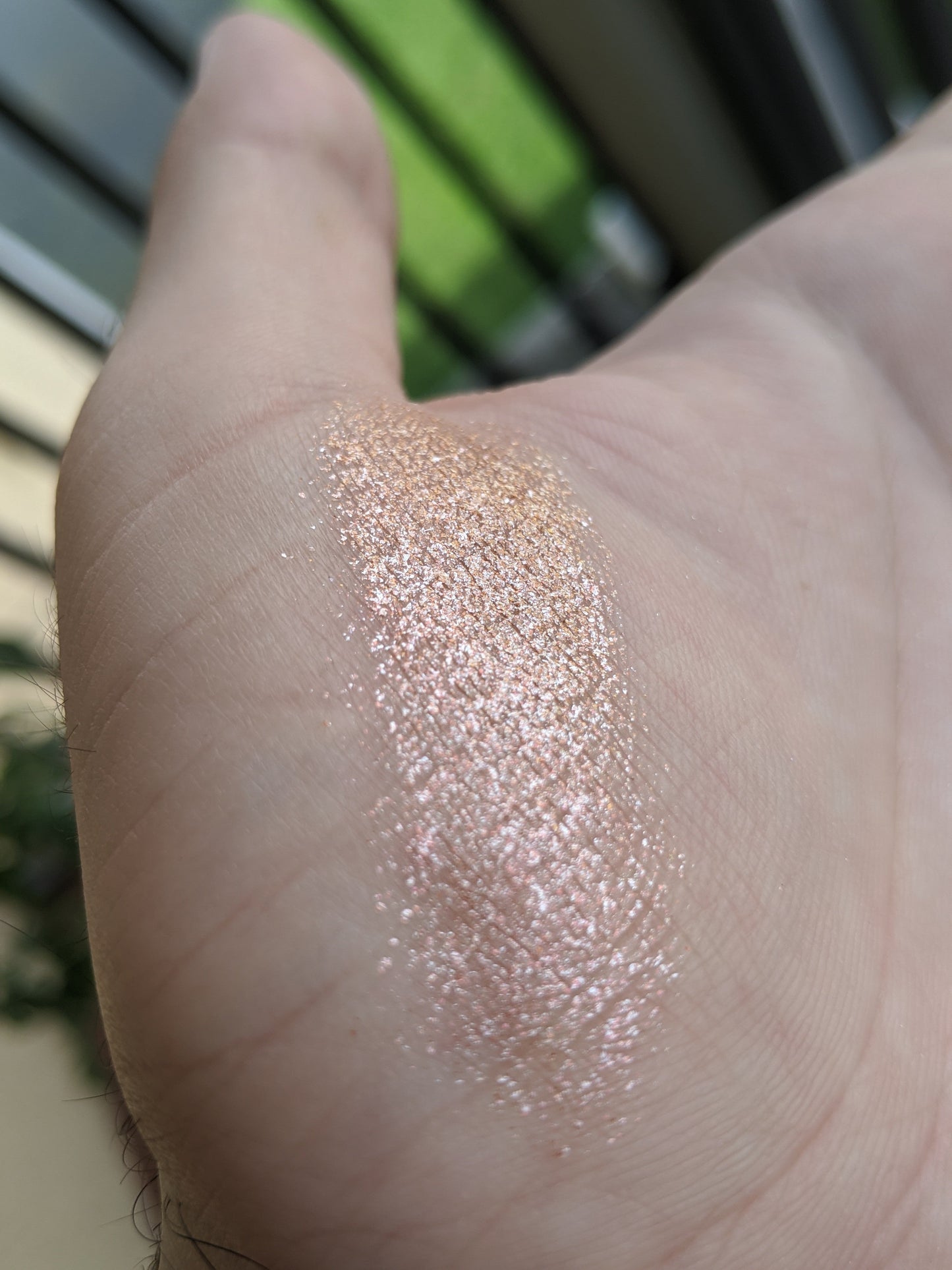 Pegasus - Eyeshadow Highlighter Rose Gold Sparkle