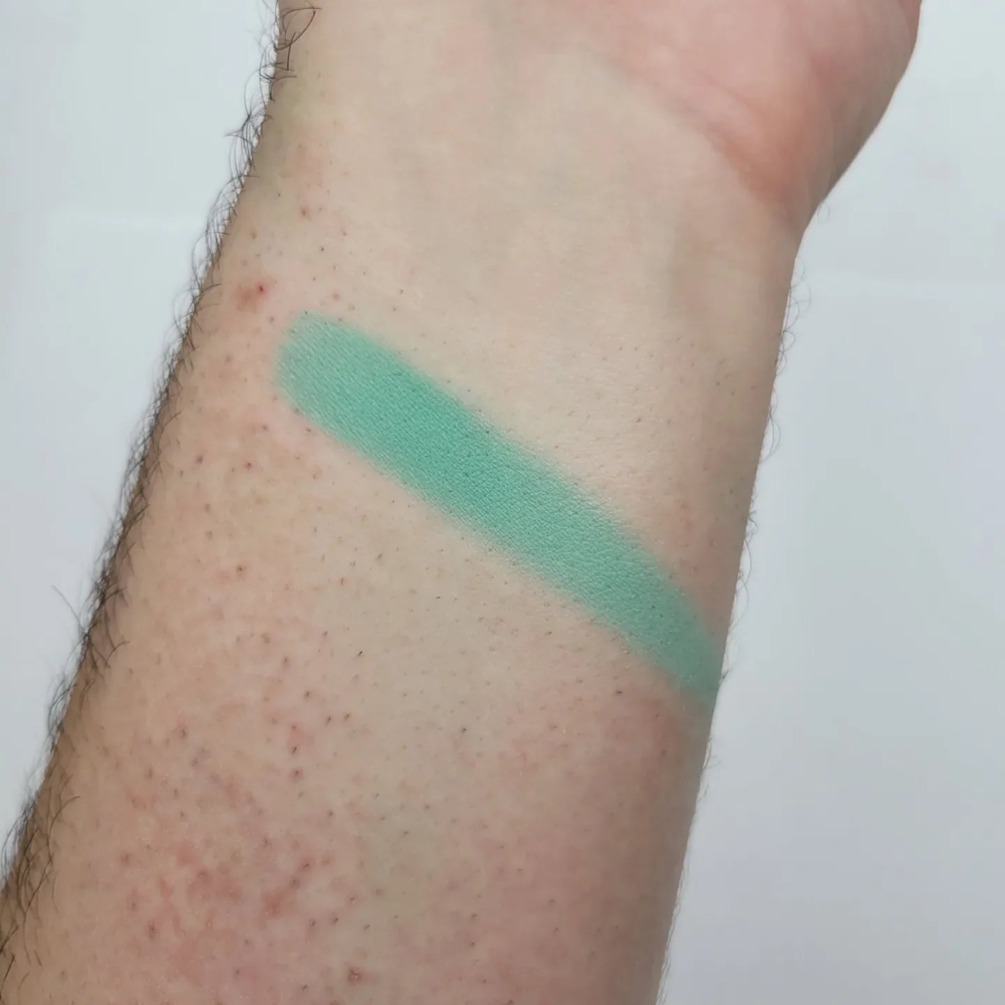 Grass Knot - Eyeshadow Matte Pastel Green