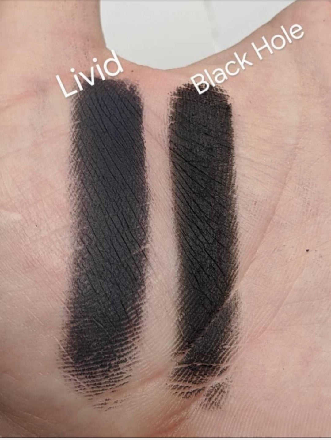 Black Hole - Eyeshadow Matte Black