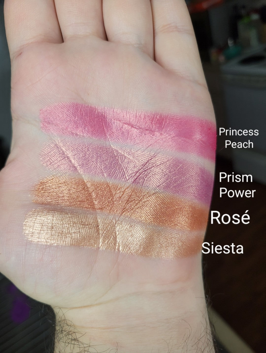 Siesta - Eyeshadow Shimmery Champagne Rose Gold