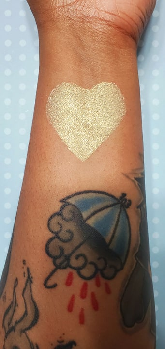 V.I.P -  Highlighter Eyeshadow Gold Sparkle