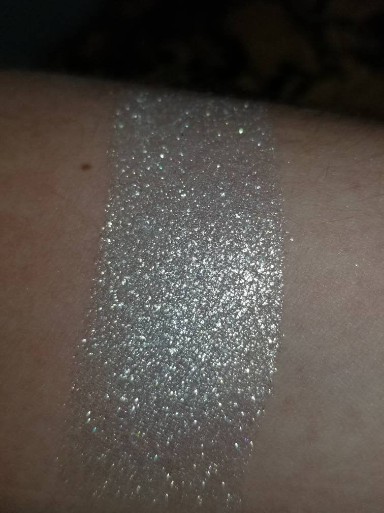 Fake Snow - Eyeshadow Silver Gold Sparkle