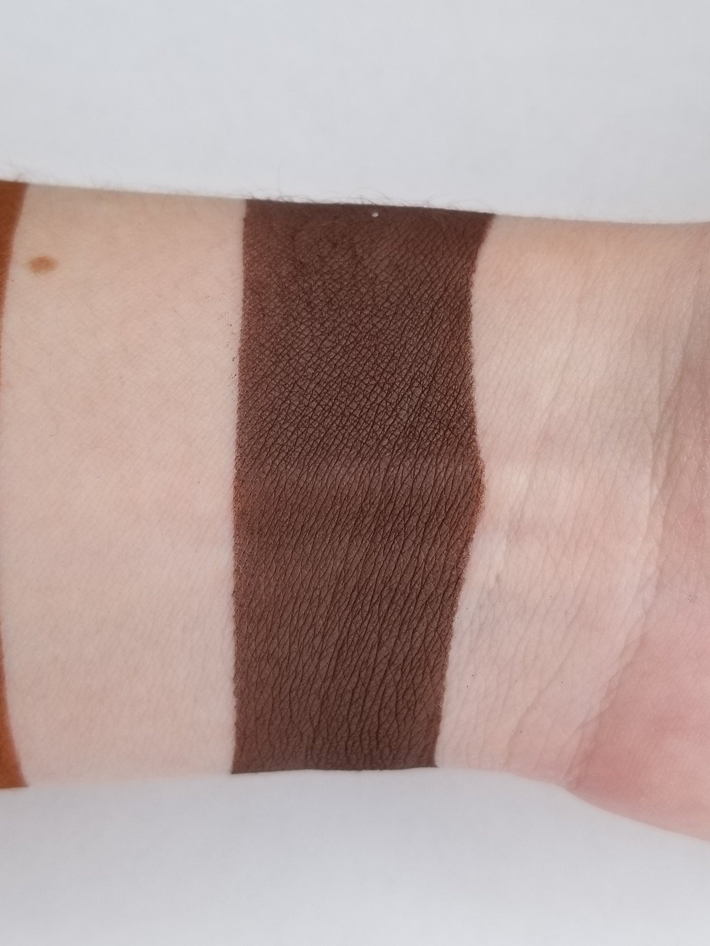 Chocolate - Eyeshadow Matte Dark Brown