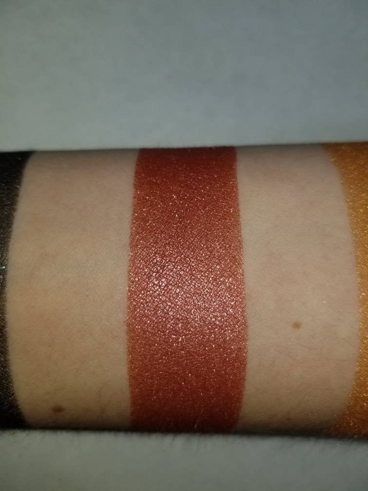 Valhalla - Eyeshadow Red Gold