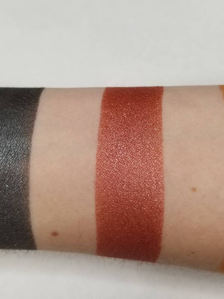 Valhalla - Eyeshadow Red Gold