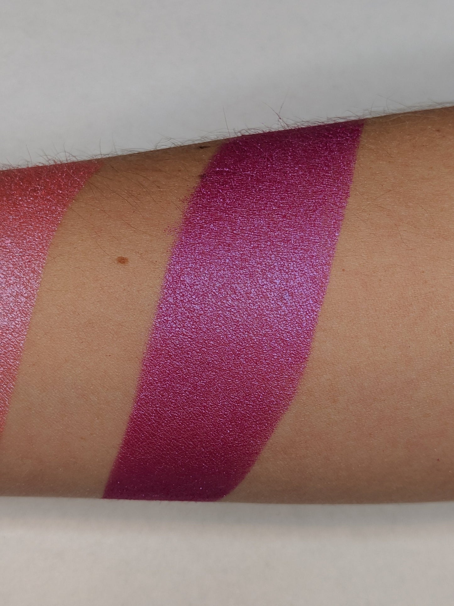 Bossy - Eyeshadow Duochrome Pink Violet