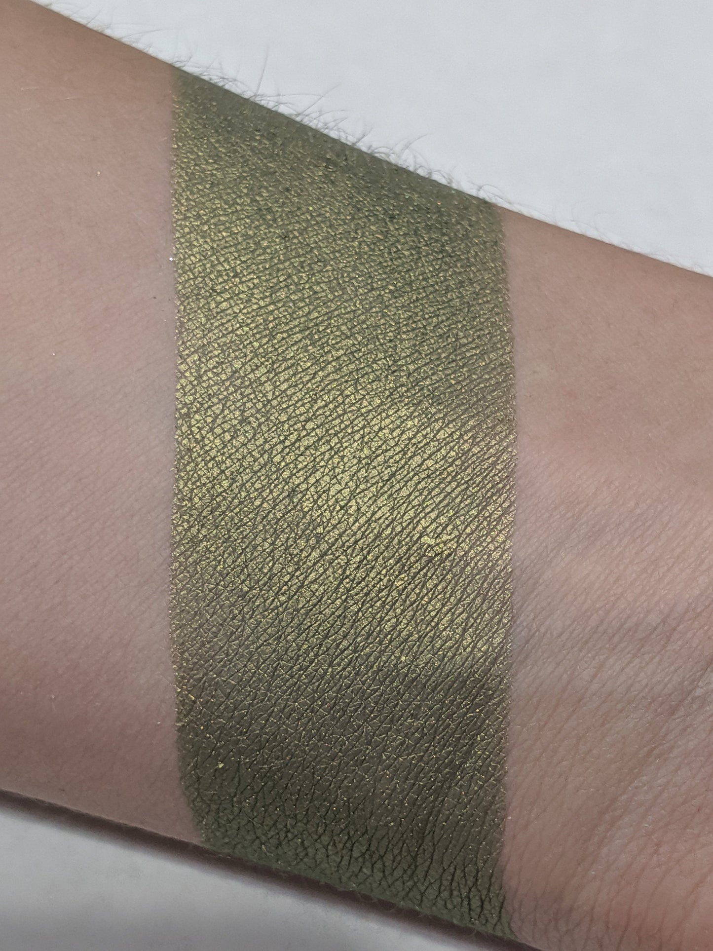 Crop Circle - Eyeshadow Duochrome Green Gold