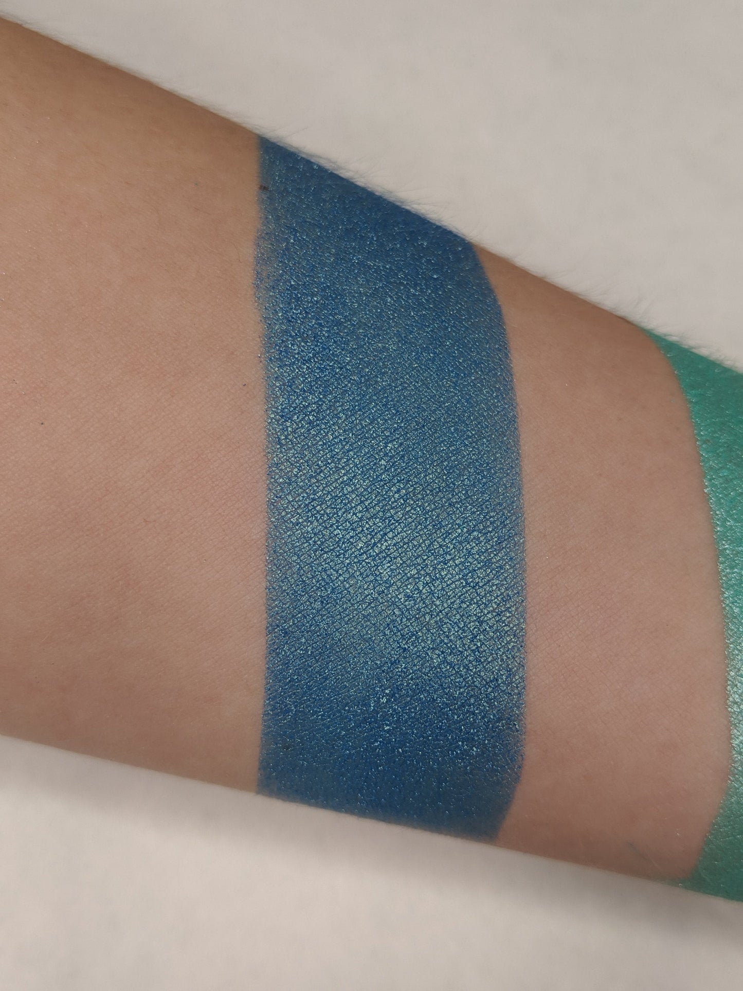 Siren - Eyeshadow Duochrome Blue Green-Gold