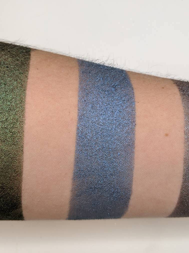 Sapphire - Eyeshadow Satin Shimmery Blue